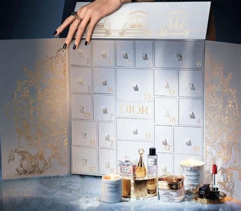 prezzo calendario avvento dior|avvento dior parigi.